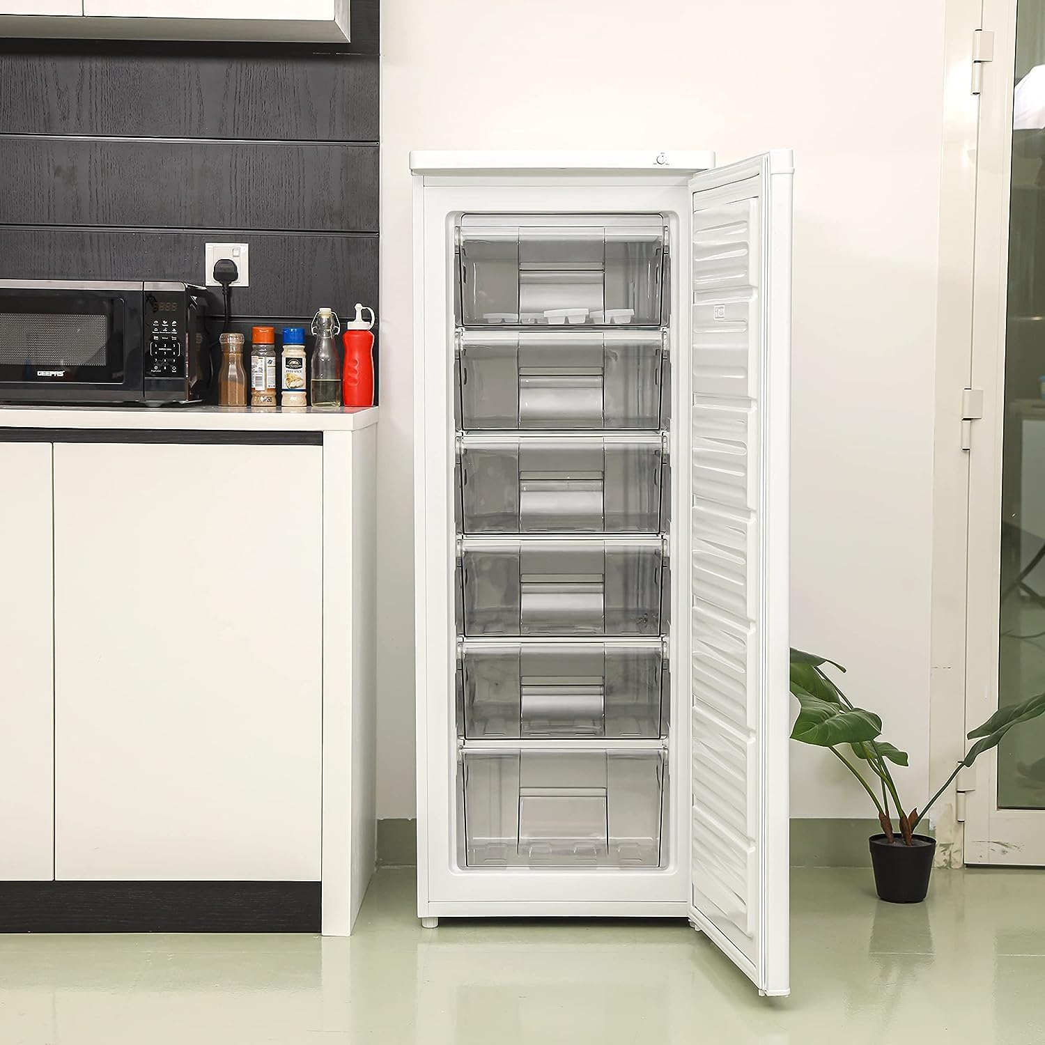 NIKAI 250 LTR UPRIGHT FREEZER