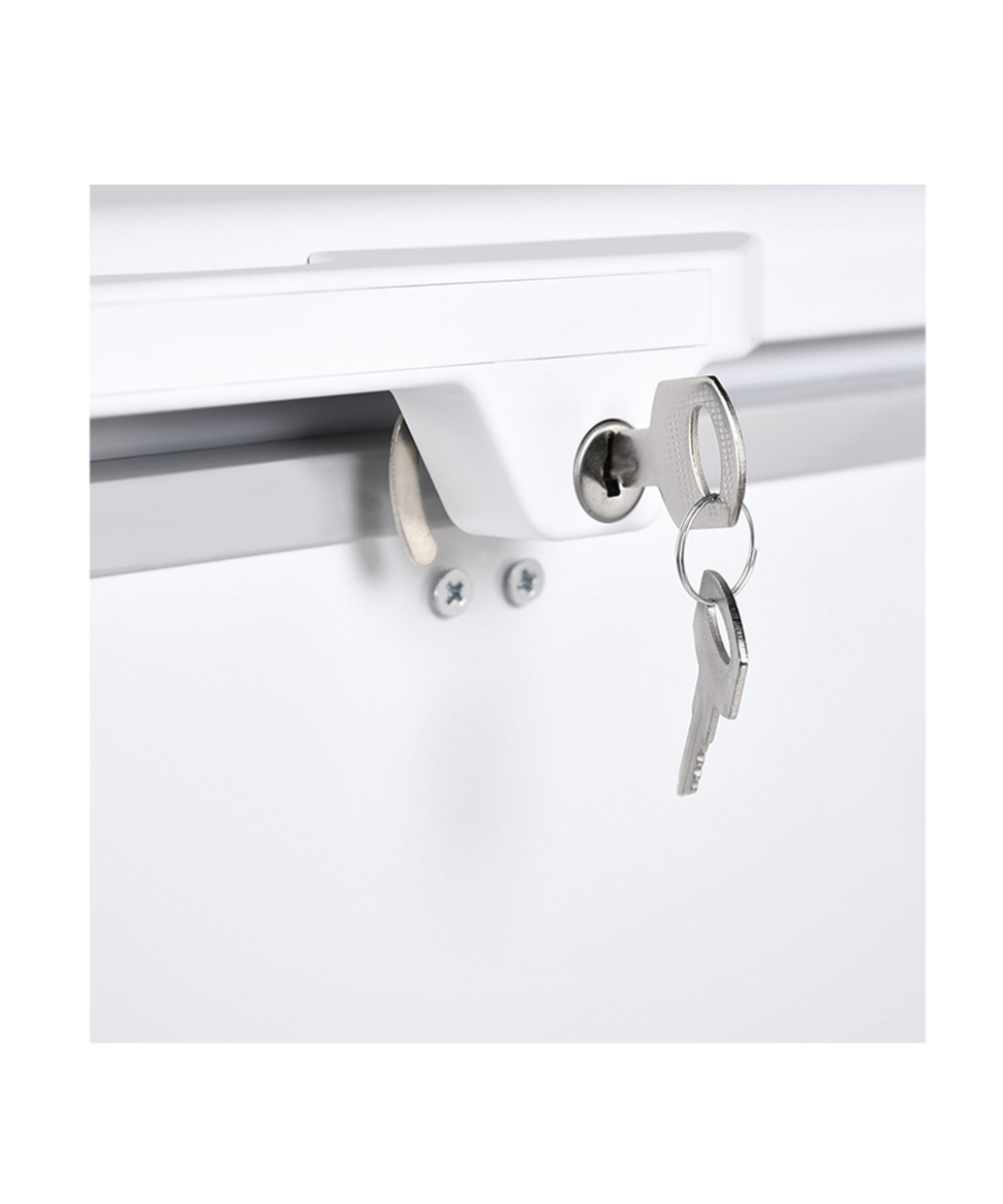 Super General SGF 244 H Chest Freezer (240 L)